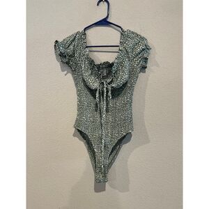 Princess Polly Women’s Bodysuit – Size 10, Stylish & Comfortable
